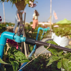Yahenda durable irrigation fittings enable flexible layouts and water-saving setups.