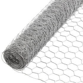 YARDGARD Poultry Netting coop-setup image showing flexible fencing around runs.