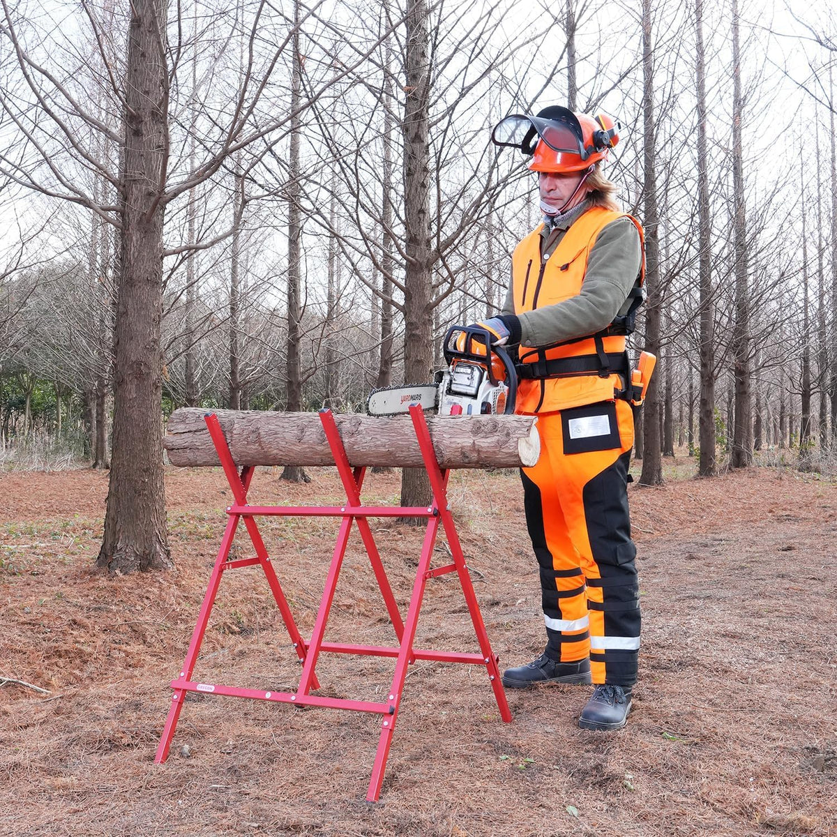YARDMARIS high-visibility safety gear for dark job sites
