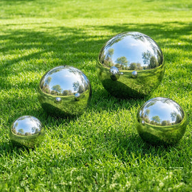 Yarlung 80mm gazing ball reflecting garden surroundings