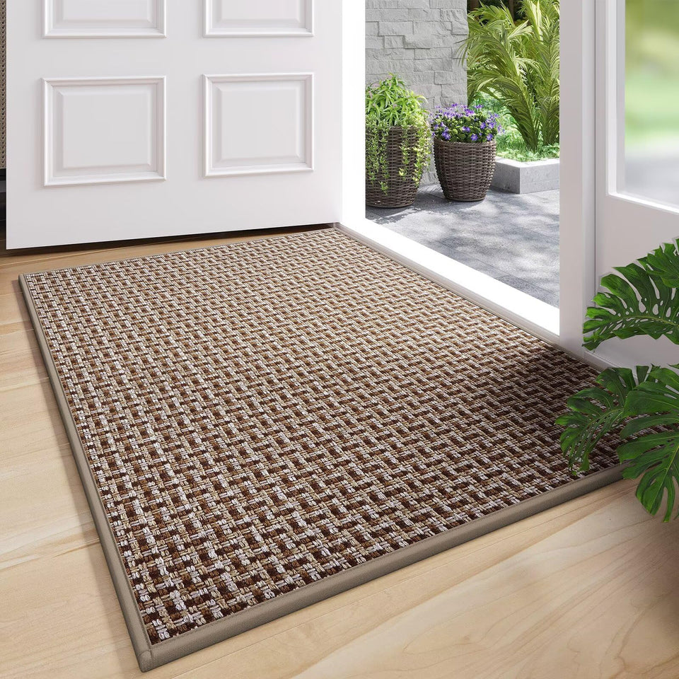 YDKGL door mat 24x35 dirt-resistant design helps keep entryways clean.
