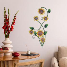 YEAHOME garden decor pairs with planters for spring color.