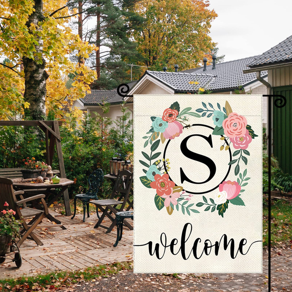 Yeecase burlap-look polyester flag 12x18 brings weather-resistant color to your garden.