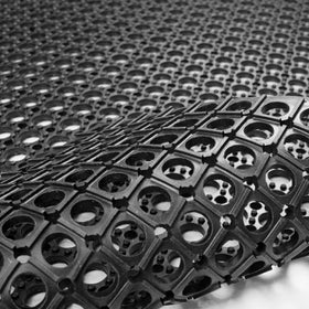 Yesland heavy-duty rubber mat built for durable, long-lasting use.