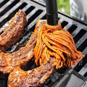 YFWOOD cotton fiber mop head delivers even sauce coverage without shedding.
