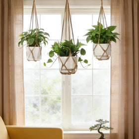 YIBOT macrame hanger pot-center-hanging demonstrating balanced display