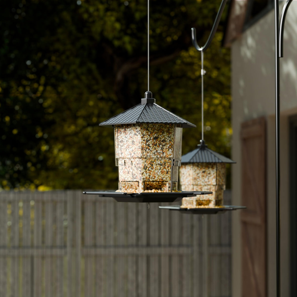 Yieach hopper bird feeder with guardrails to reduce spillage