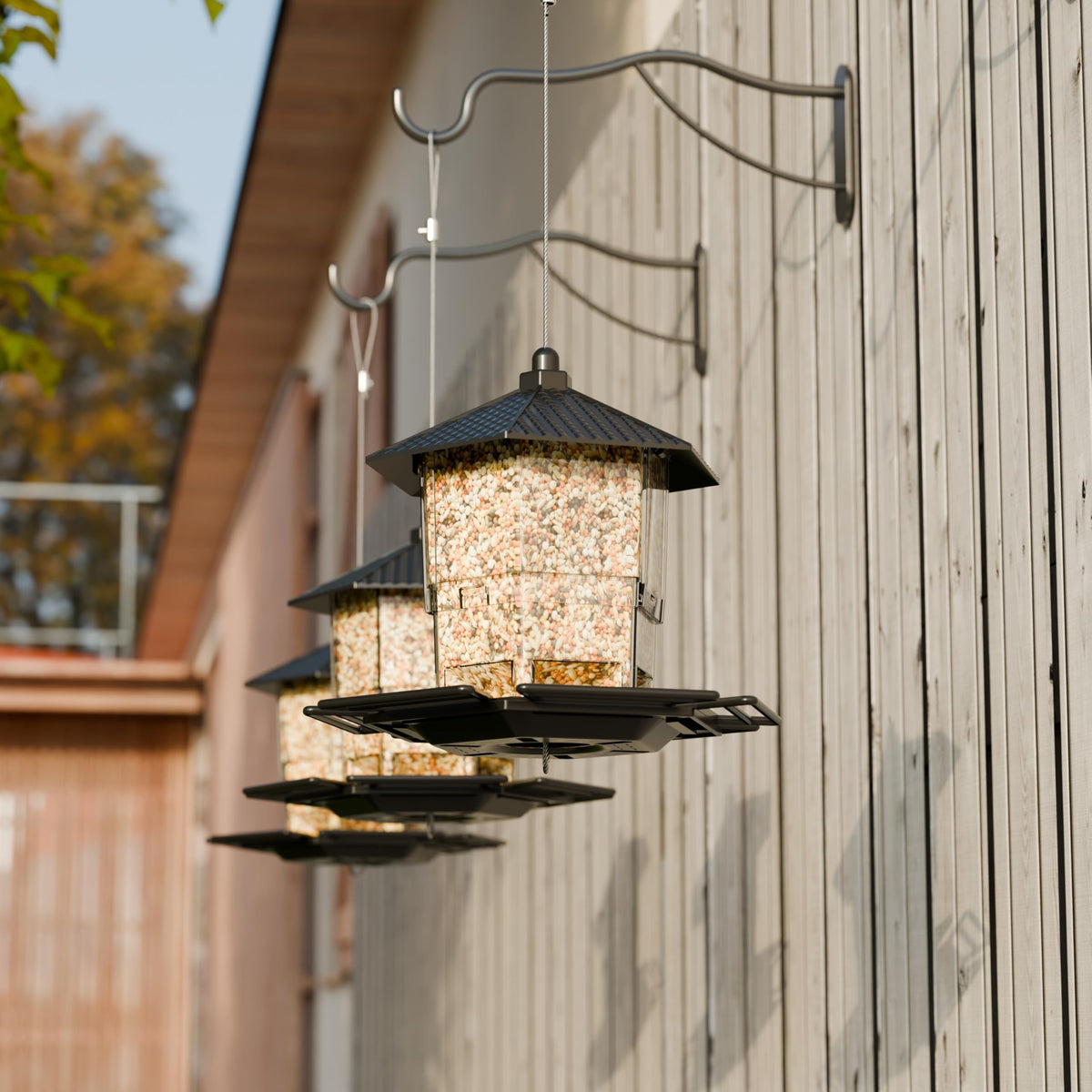 Yieach rust-proof plastic feeder built for outdoor durability
