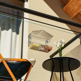 Yieach water storage compartment supports birds during visits.