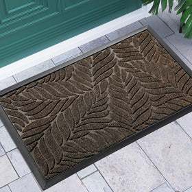Yimobra leaf-pattern close-up front door mat captures debris at entry