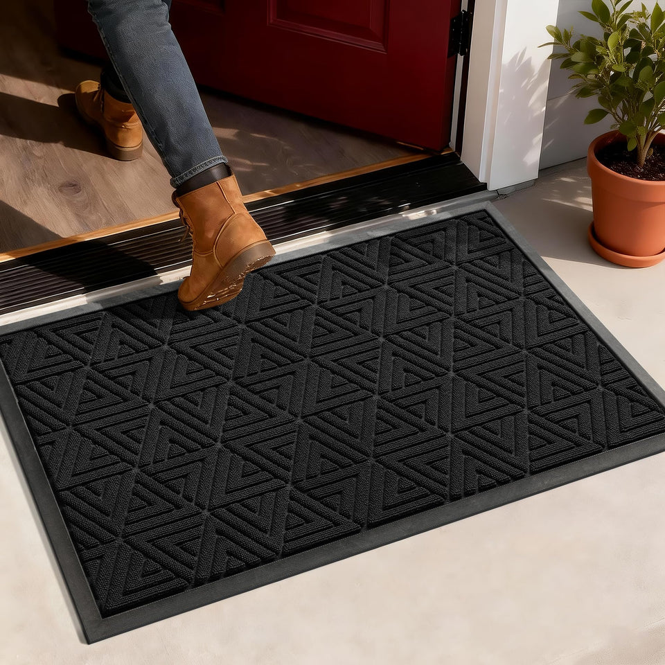 Yimobra triangle-pattern outdoor mat traps dirt at the entrance.