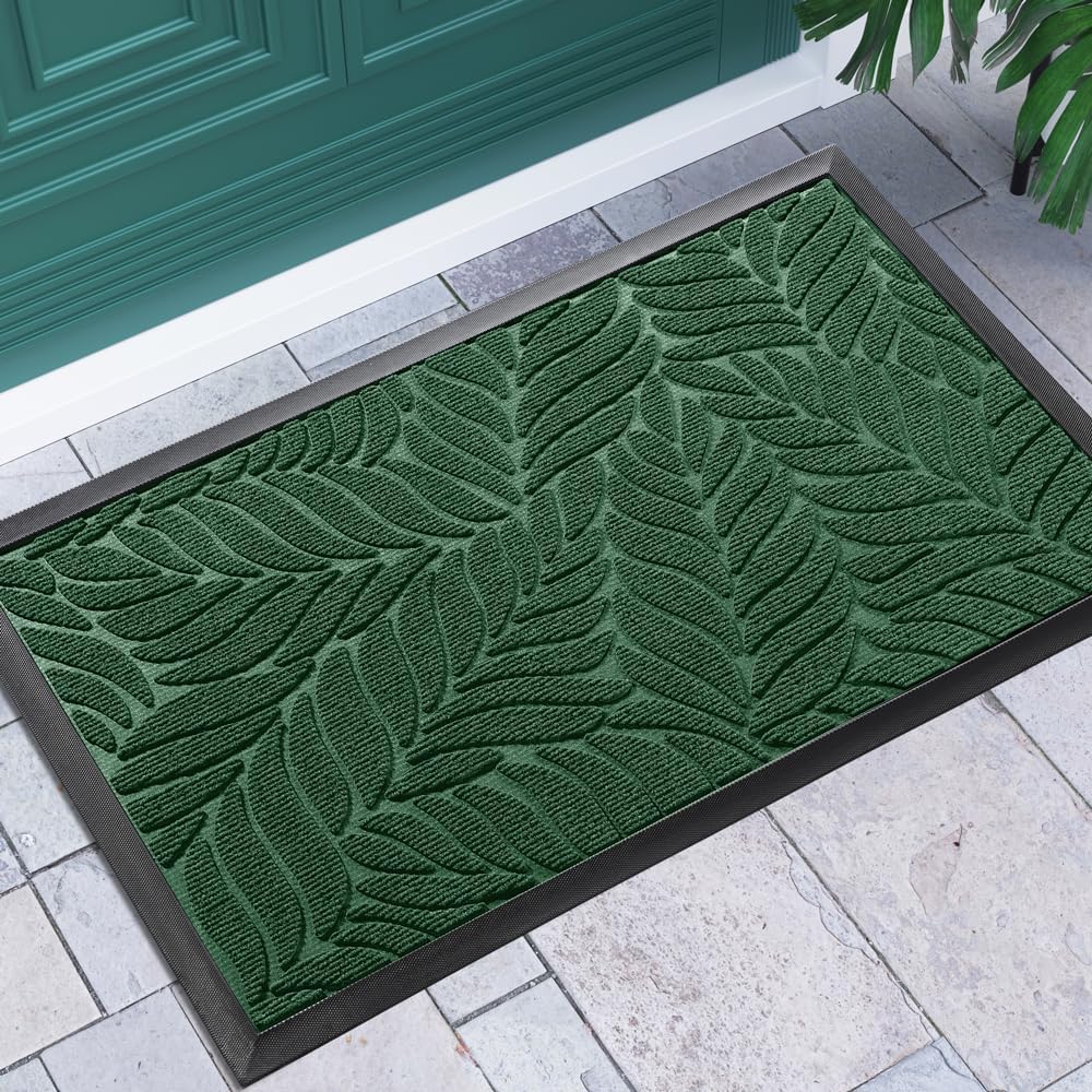 Yimobra green front entrance mat complements exterior decor.