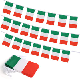 Yingnner Italy flag banner full display over classroom wall for cultural pride