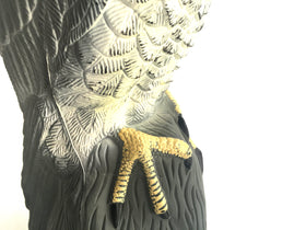 YOFIT weighted hawk decoy stays stable when placed on the ground.