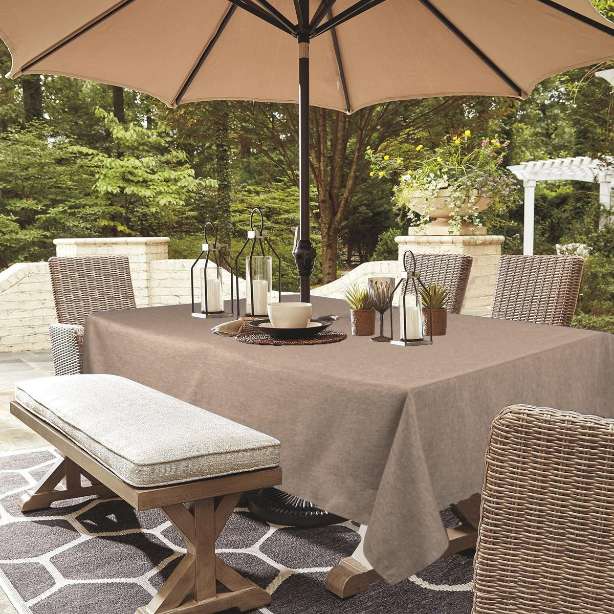 Youngseahome wrinkle-free outdoor tablecloth protects dining surfaces