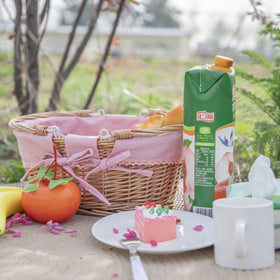 YRLSOTGE willow storage basket with double handles for easy transport.