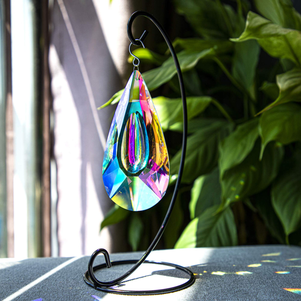 YU FENG suncatcher pendant for car rear view mirror with color.