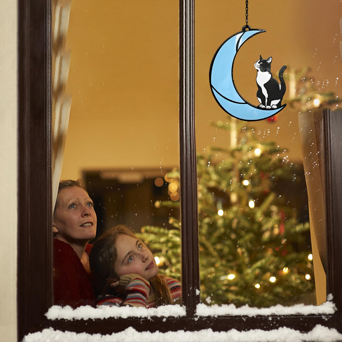 YULAIKUAI cat moon suncatcher bubbles detail captures light scattering.