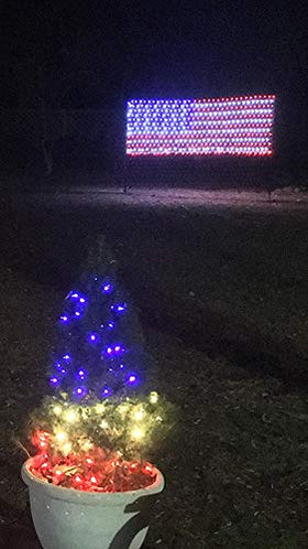 YULIANG American flag decor suitable for holiday celebrations and events.