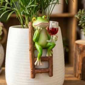 Yungeln frog garden decor mini resin figures on patio add whimsy to outdoor spaces