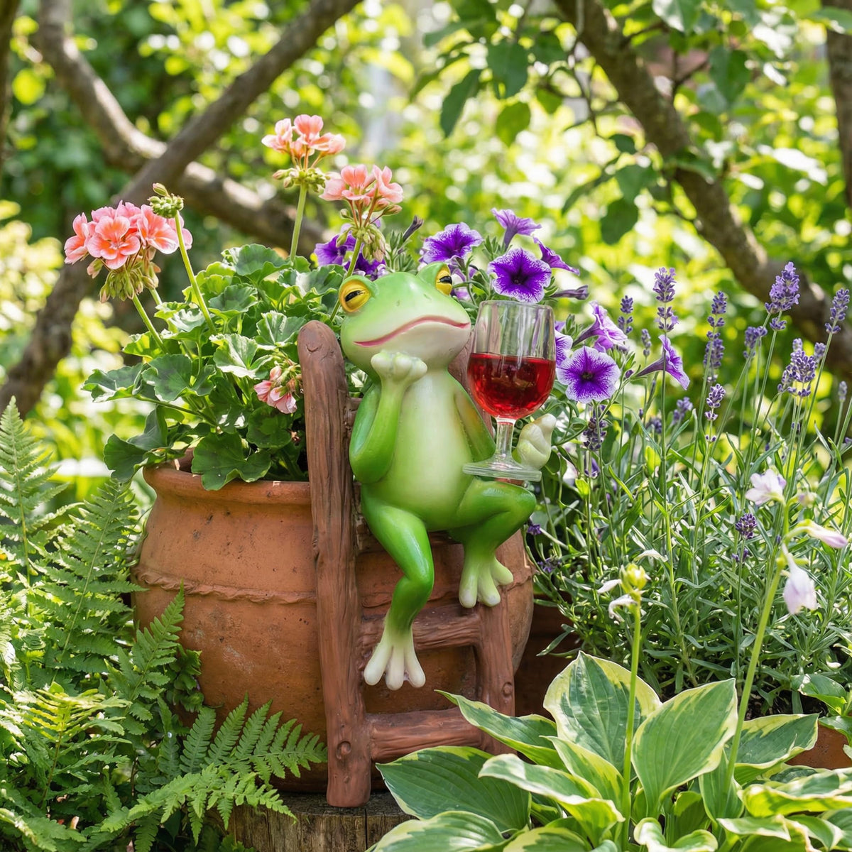 Yungeln giftable frog ornament for garden lovers sparks smiles