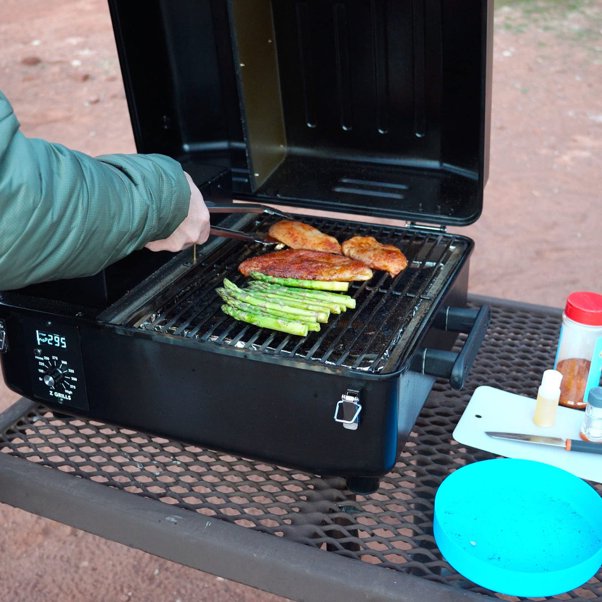 Z GRILLS 2026 200A suitable for camping and travel scenarios