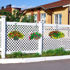 Zacool powder-coated coating resists rust for long-lasting fence appearance