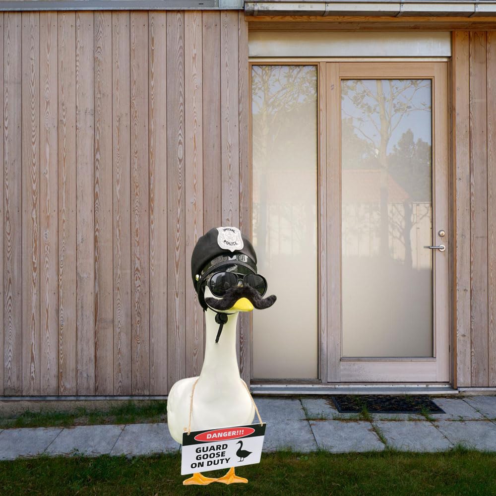 ZANOLY durable materials keep porch decor looking fresh and lasting.