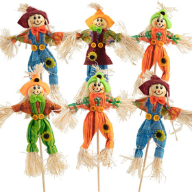 ZAUGONTW Halloween scarecrow in four styles enhances curb appeal for outdoor spaces.