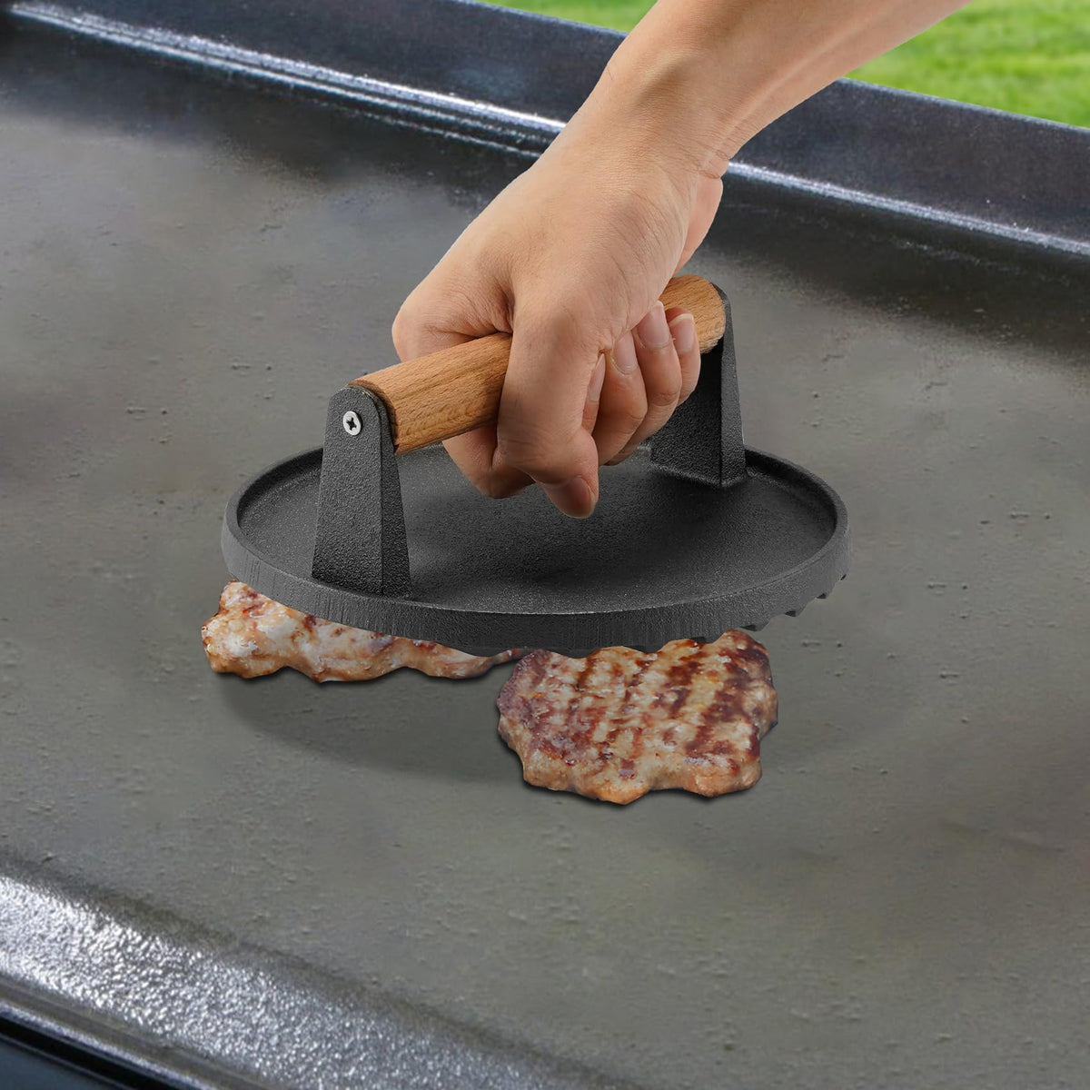 ZBXFCSH bacon press 7in maintains patty thickness for consistent grilling