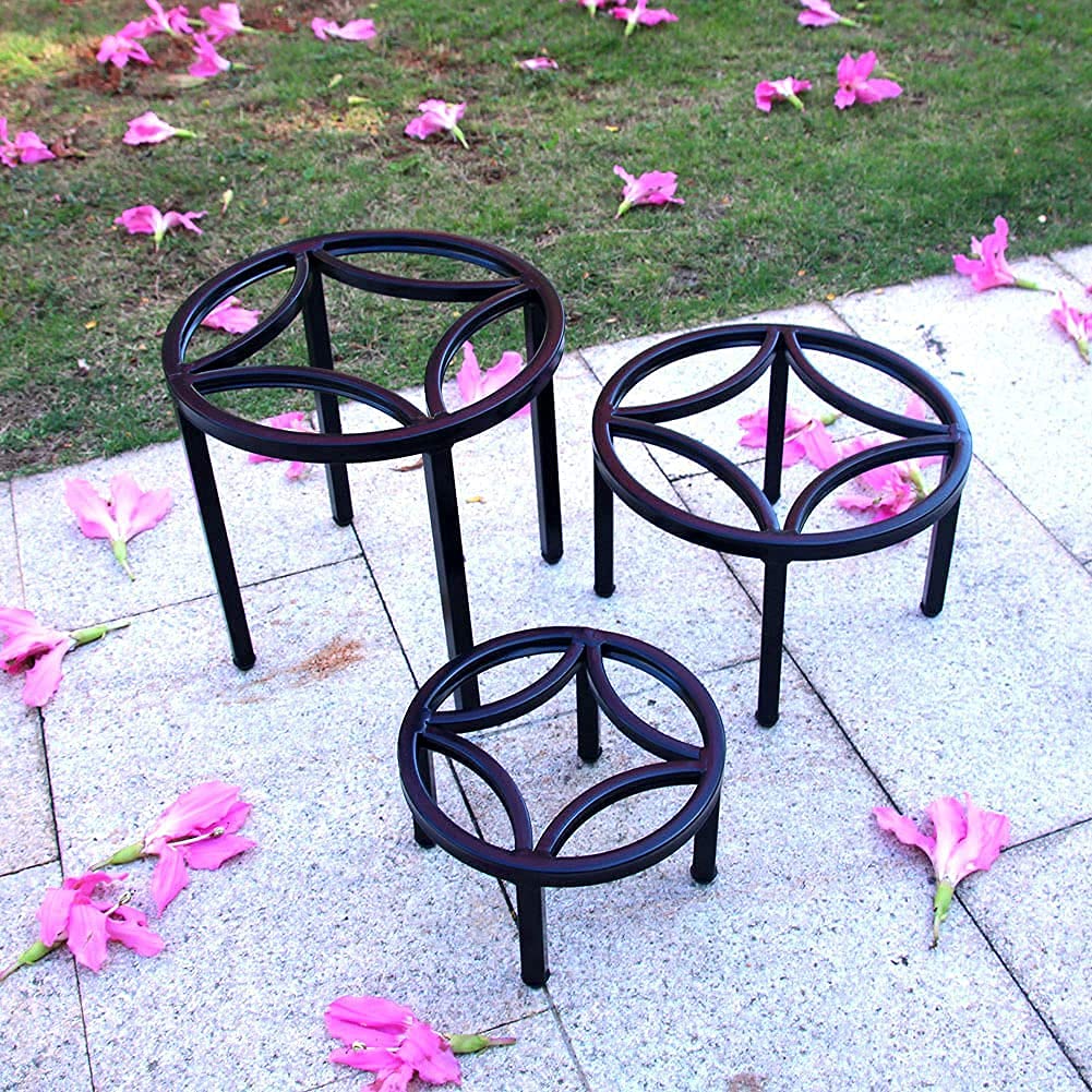 Zhongma plant stand 220 lbs capacity illustration showing sturdy load bearing.