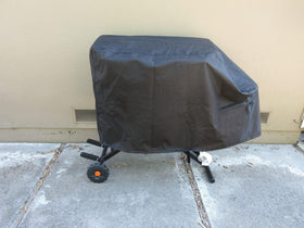 Durable 600D polyester provides long-lasting protection for your grill.