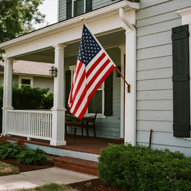 ZNNOPAX versatile flag for homes, ceremonies, and parades
