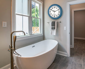 Zyzamay quiet quartz clock, blue finish for serene spaces.